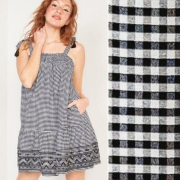 OLD NAVY | Tiered Gingham Swing Mini Dress w Pockets Babydoll Checkered B&W L P - Picture 1 of 16